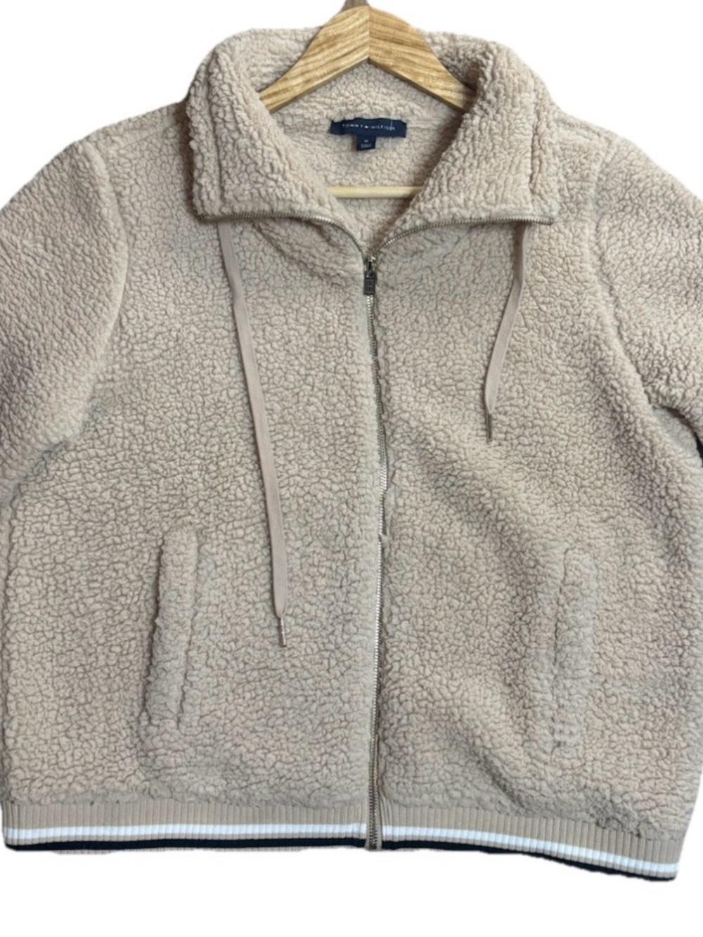 Tommy Hilfiger Sherpa Fleece Jacket Women’s Medium Beige Full Zip Cozy Pocketed